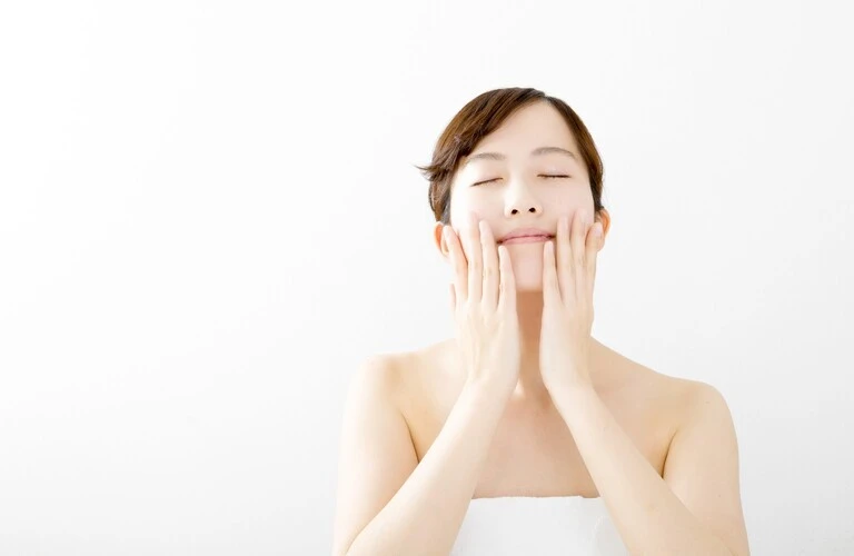 小顔に導くケア | 東京　昭島市の腸もみならSalon Temari